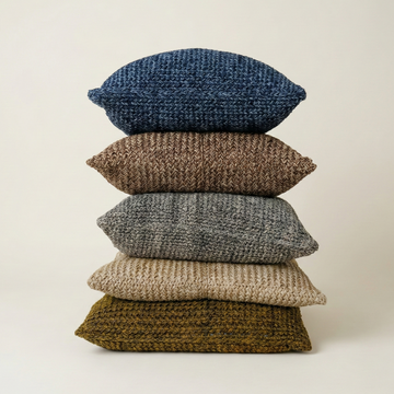 NATURAL FIQUE CUSHION MEDIUM